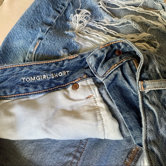 American Eagle Tomgirl Distressed Denim Shorts - Picture 3 of 4